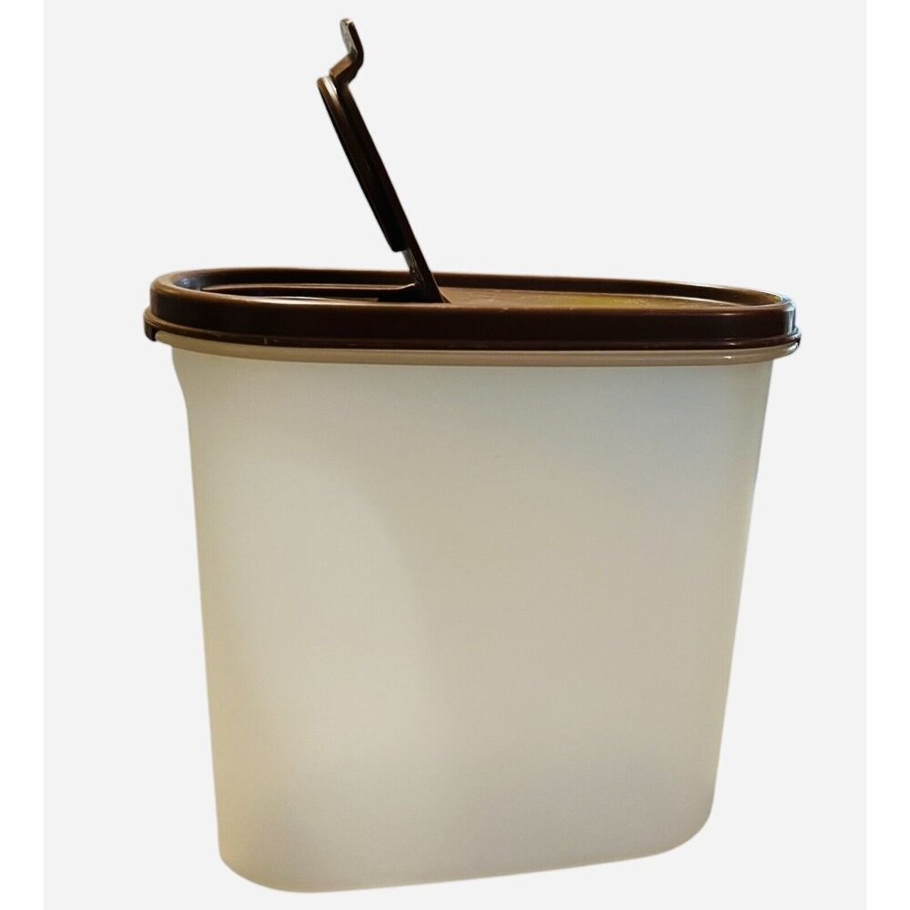 Tupperware Modular Mate Oval  #1613-6 (7 1/4 Cup) with Brown‎ Lid